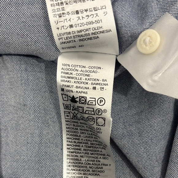Levi's Men's Blue Button-Down Shirt - Picture 10 of 10
